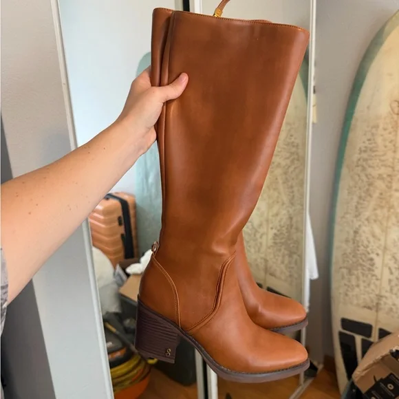 SAM & LIBBY BOOTS - Picture 2 of 12